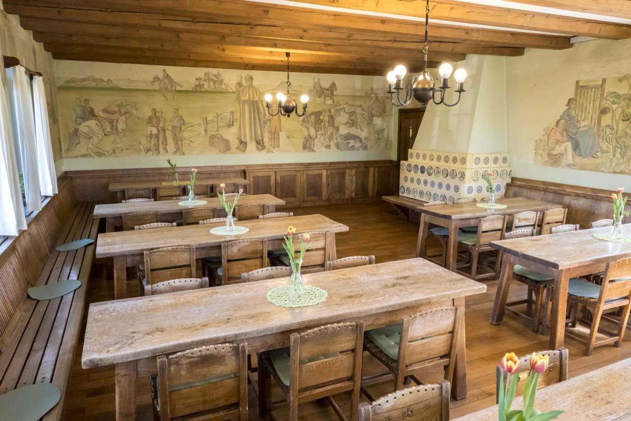 Husum Hostel *